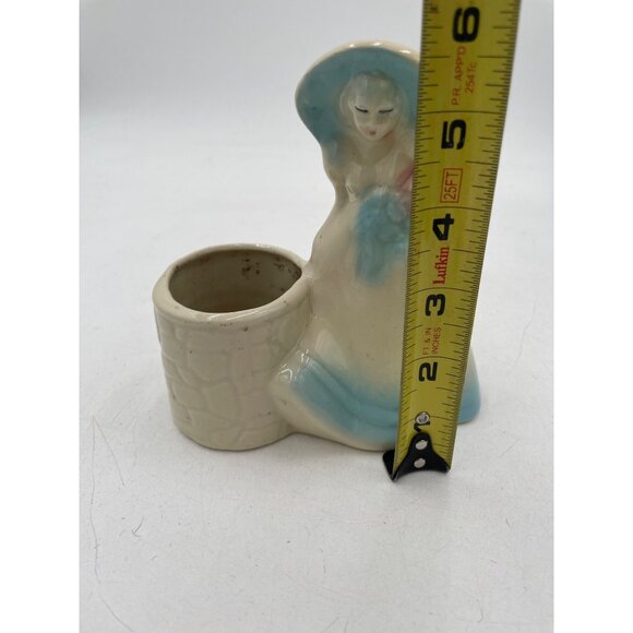 Vintage Ceramic Lady Planter Figurine With Bonnet & Floral Basket - Picture 4 of 5